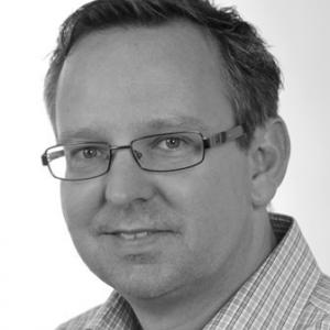 Headshot of Ingo Hartung